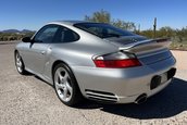 Porsche 911 Turbo cu 7.369 kilometri la bord