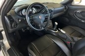 Porsche 911 Turbo cu 7.369 kilometri la bord
