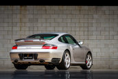 Porsche 911 Turbo cu 7.423 de kilometri la bord