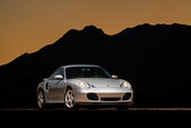 Porsche 911 Turbo cu 7.423 de kilometri la bord
