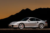 Porsche 911 Turbo cu 7.423 de kilometri la bord