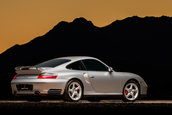 Porsche 911 Turbo cu 7.423 de kilometri la bord