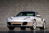 Porsche 911 Turbo cu 7.423 de kilometri la bord