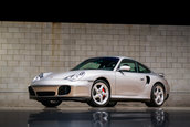 Porsche 911 Turbo cu 7.423 de kilometri la bord