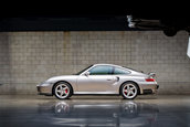 Porsche 911 Turbo cu 7.423 de kilometri la bord