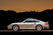 Porsche 911 Turbo cu 7.423 de kilometri la bord