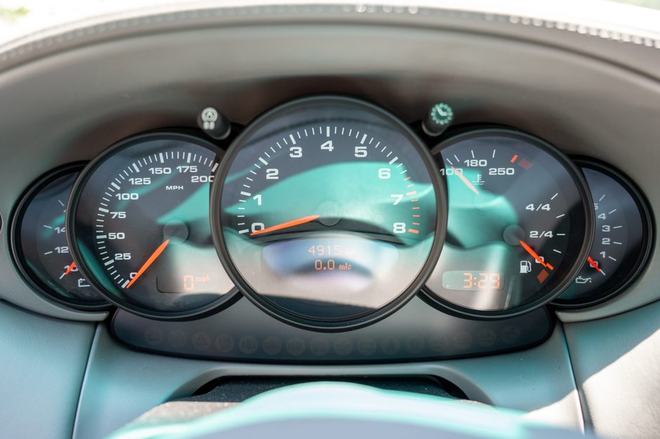 Porsche 911 Turbo cu 7.909 kilometri la bord