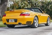 Porsche 911 Turbo cu 7.922 de kilometri la bord