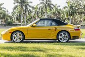 Porsche 911 Turbo cu 7.922 de kilometri la bord