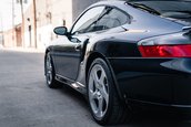 Porsche 911 Turbo cu 8.354 de kilometri la bord