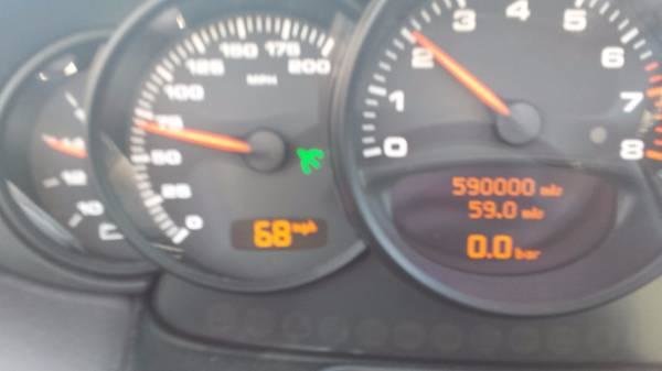 Porsche 911 Turbo cu aproape 1 milion de kilometri la bord