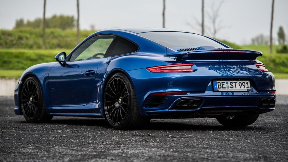 Porsche 911 Turbo S by Edo Competition