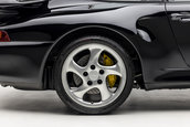 Porsche 911 Turbo S cu 11.901 kilometri la bord