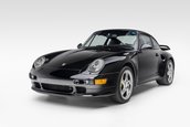Porsche 911 Turbo S cu 11.901 kilometri la bord