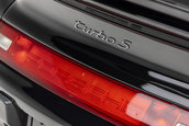 Porsche 911 Turbo S cu 11.901 kilometri la bord