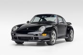 Porsche 911 Turbo S cu 11.901 kilometri la bord