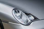 Porsche 911 Turbo S cu 4.399 kilometri la bord