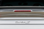 Porsche 911 Turbo S cu 4.399 kilometri la bord