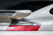 Porsche 911 Turbo S cu 4.399 kilometri la bord