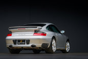 Porsche 911 Turbo S cu 4.399 kilometri la bord