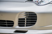 Porsche 911 Turbo S cu 4.399 kilometri la bord