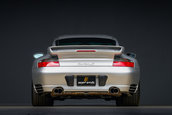 Porsche 911 Turbo S cu 4.399 kilometri la bord