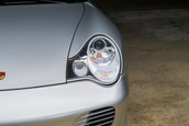 Porsche 911 Turbo S cu 4.399 kilometri la bord