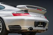 Porsche 911 Turbo S cu 4.399 kilometri la bord