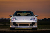 Porsche 911 Turbo S cu 4.488 de kilometri la bord