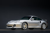 Porsche 911 Turbo S cu 4.488 de kilometri la bord