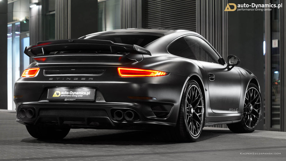 Porsche 911 Turbo S Dark Knight