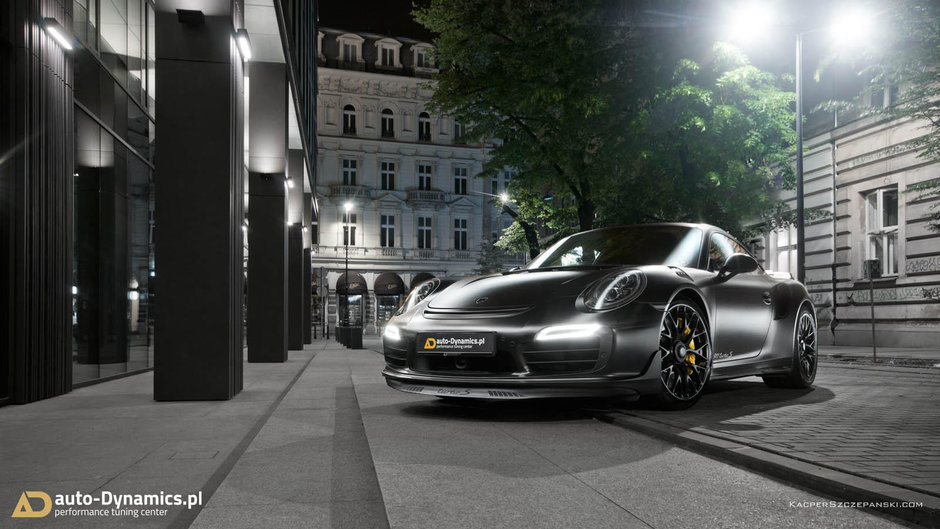 Porsche 911 Turbo S Dark Knight