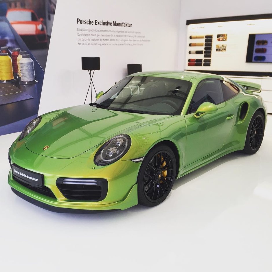 Porsche 911 Turbo S Exclusive Manufaktur