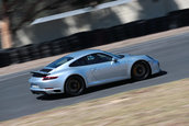 Porsche 911 Turbo S si Carrera GTS