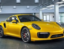 Porsche 911 Turbo Yellow Saffron Metallic