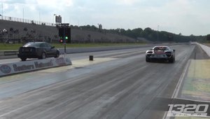 Porsche 918 da buzna pe pista de drag si alearga tot ii iese in cale