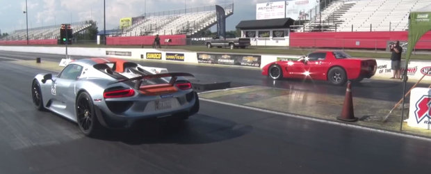 Porsche 918 da buzna pe pista de drag si alearga tot ii iese in cale