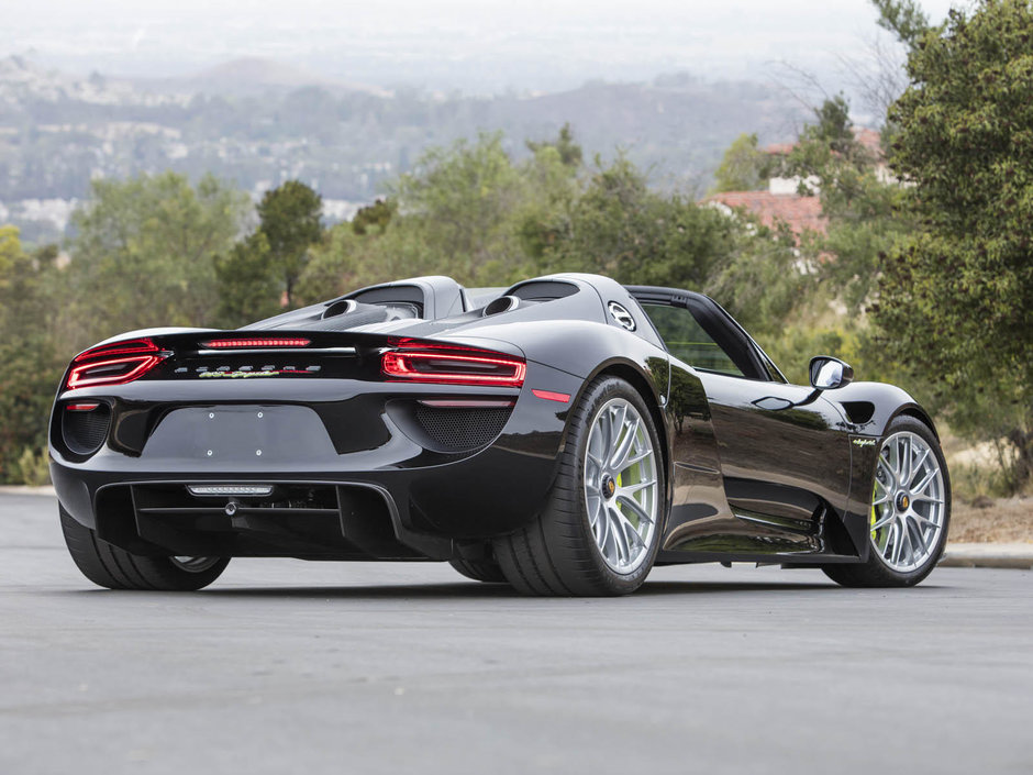 Porsche 918 Spyder si 911 R de vanzare