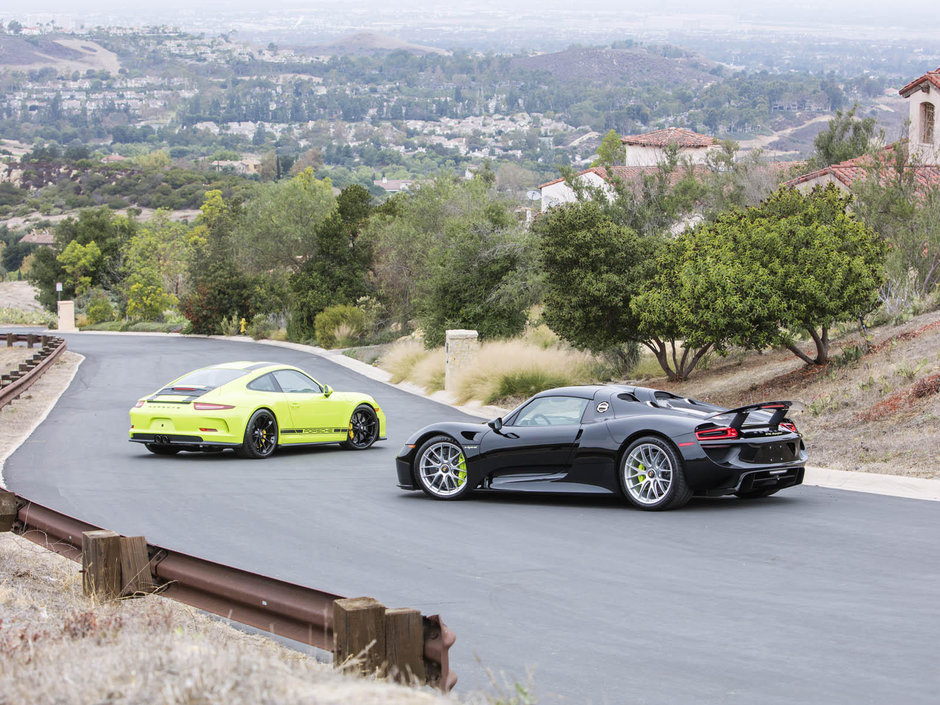 Porsche 918 Spyder si 911 R de vanzare