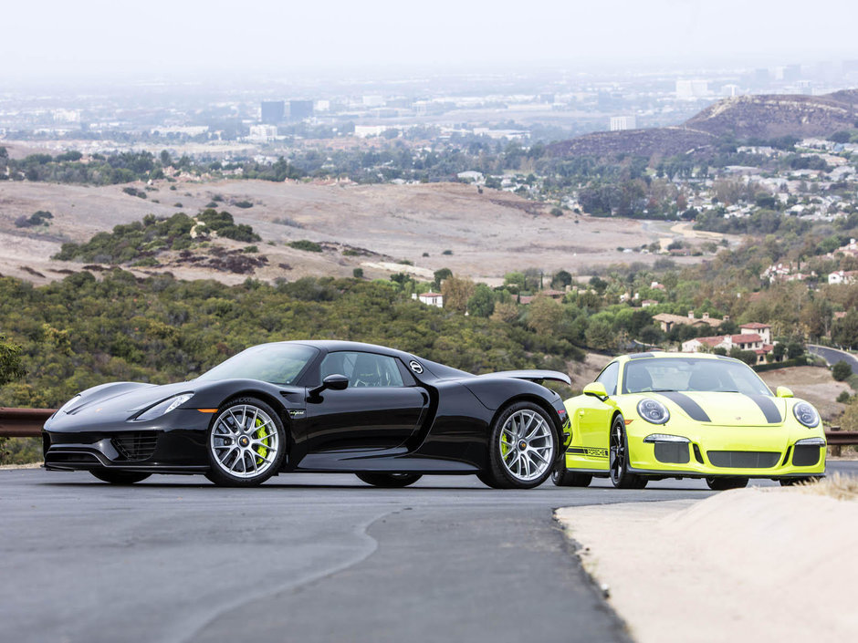 Porsche 918 Spyder si 911 R de vanzare