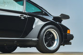 Porsche 930 Turbo cu 11.979 de kilometri la bord