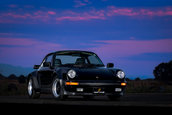 Porsche 930 Turbo cu 11.979 de kilometri la bord