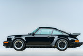 Porsche 930 Turbo cu 11.979 de kilometri la bord