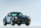 Porsche 930 Turbo cu 11.979 de kilometri la bord