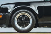 Porsche 930 Turbo cu 11.979 de kilometri la bord