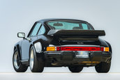 Porsche 930 Turbo cu 11.979 de kilometri la bord