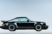 Porsche 930 Turbo cu 11.979 de kilometri la bord