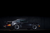 Porsche 930 Turbo cu 11.979 de kilometri la bord