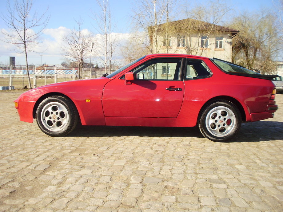 Porsche 944 S