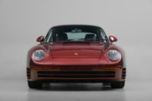 Porsche 959 cu 13.119 kilometri la bord
